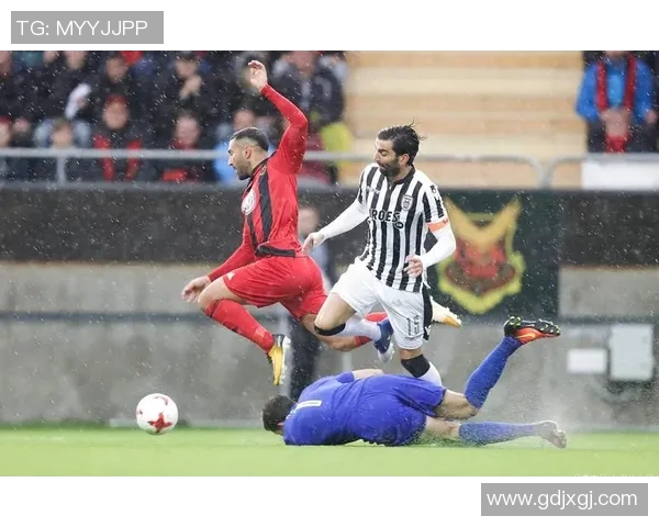 东京绿茵对阵山口精彩直播全程回顾与赛后分析